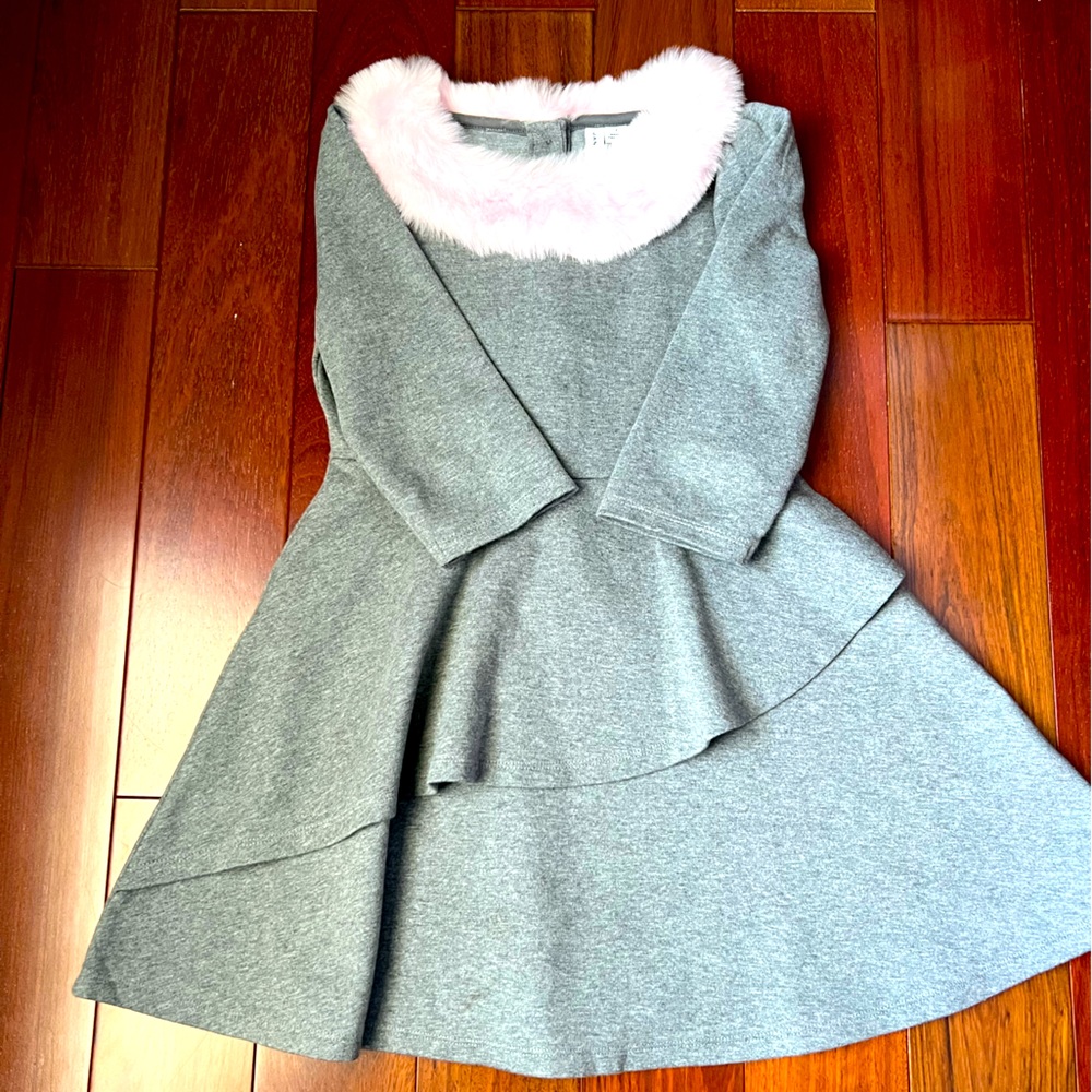 Gorgeous gray and pink fur detail dress.